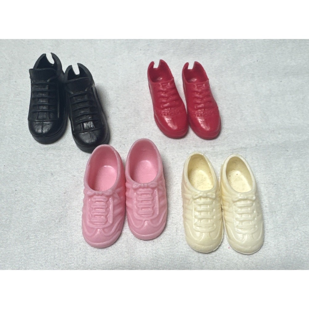Lot of 4 Pair Barbie Skipper Fashion  Doll Tennis Shoes